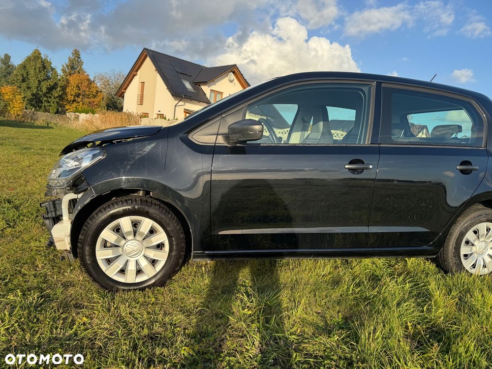 Volkswagen Up 2022 photo 4