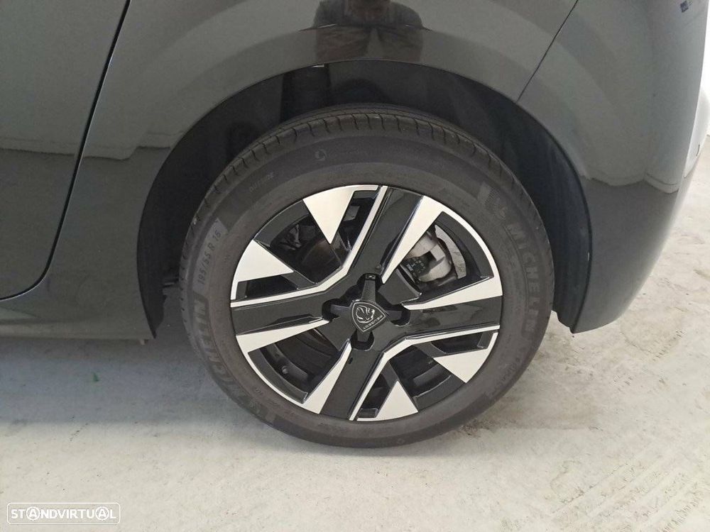 Peugeot 208 1.2 Hybrid Allure e-DCS6 - 11