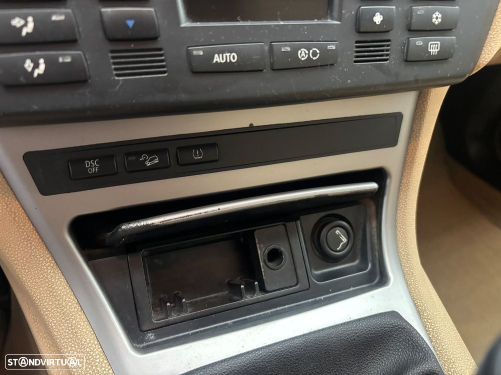 BMW X3 2.0 d - 10