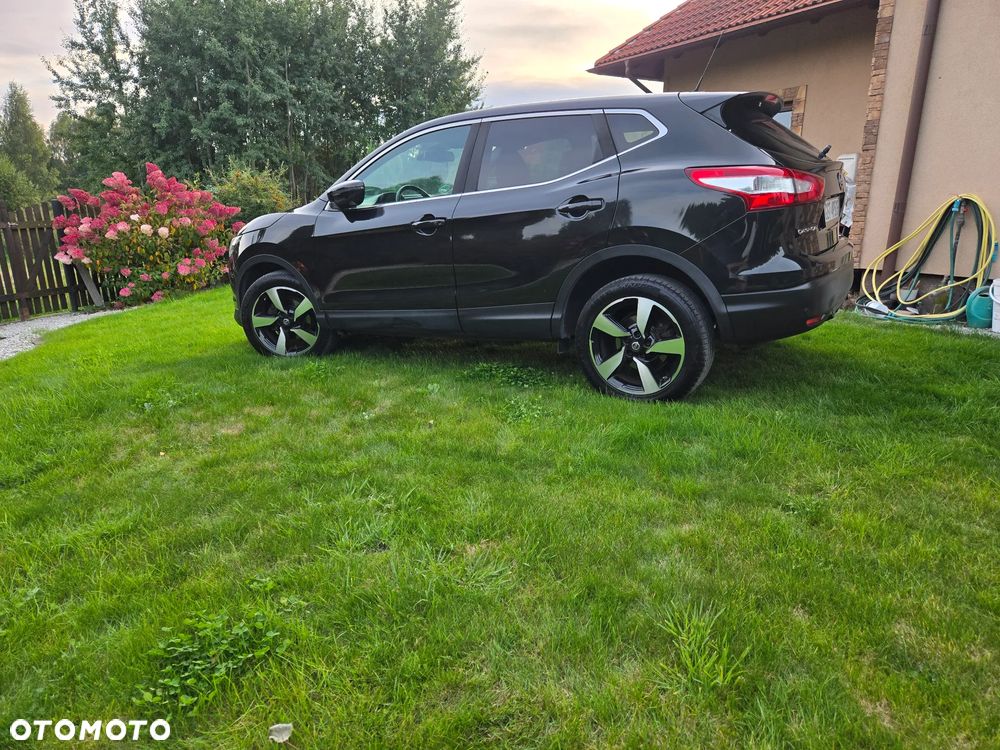 Nissan Qashqai 1.6 DCi N-Connecta Xtronic - 36