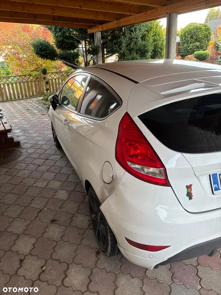 Ford Fiesta - 13