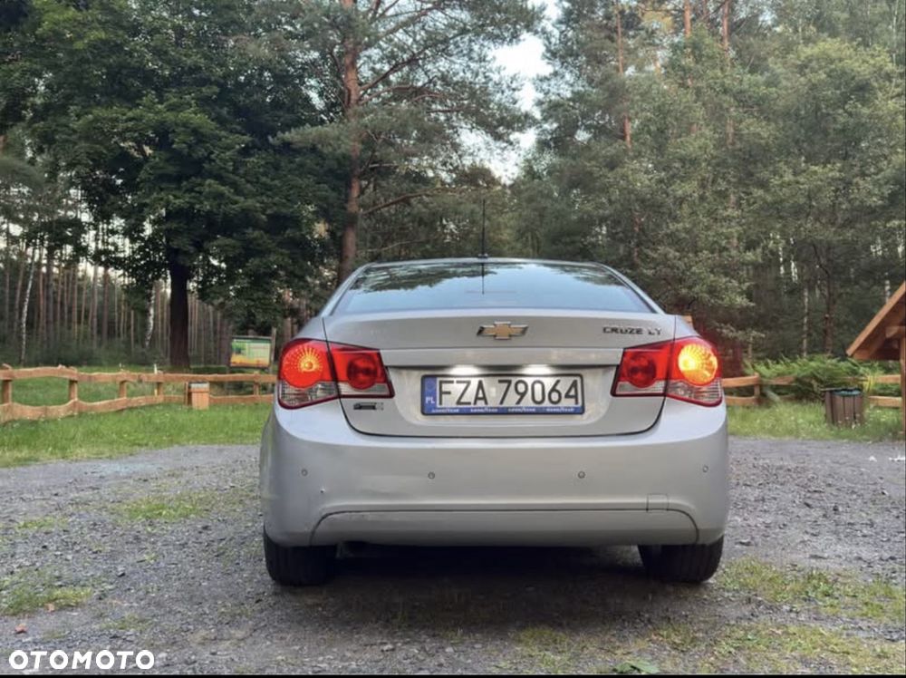 Chevrolet Cruze - 4