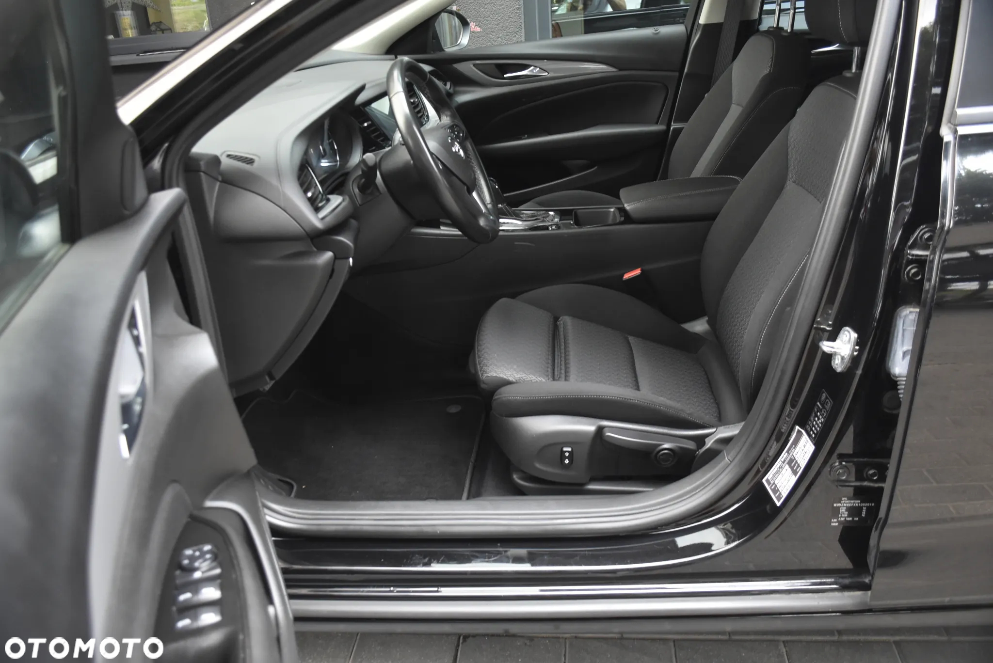 Opel Insignia Grand Sport 1.6 Diesel Automatik Business Edition - 8