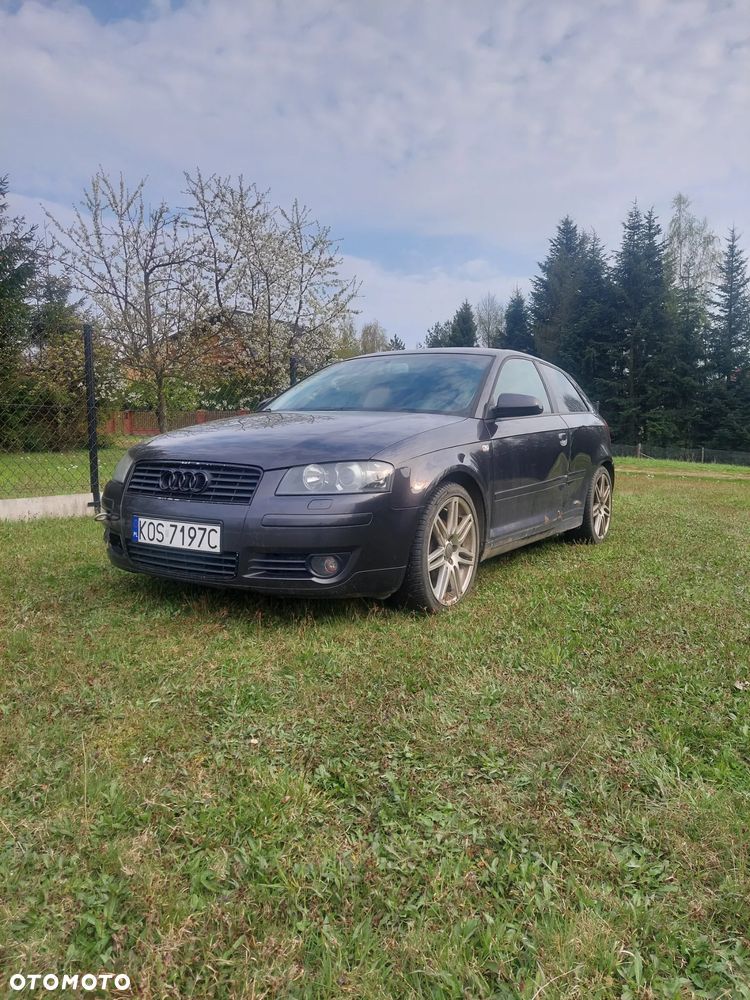 Audi A3 3-drzwiowe 2.0 FSI Ambition - 1