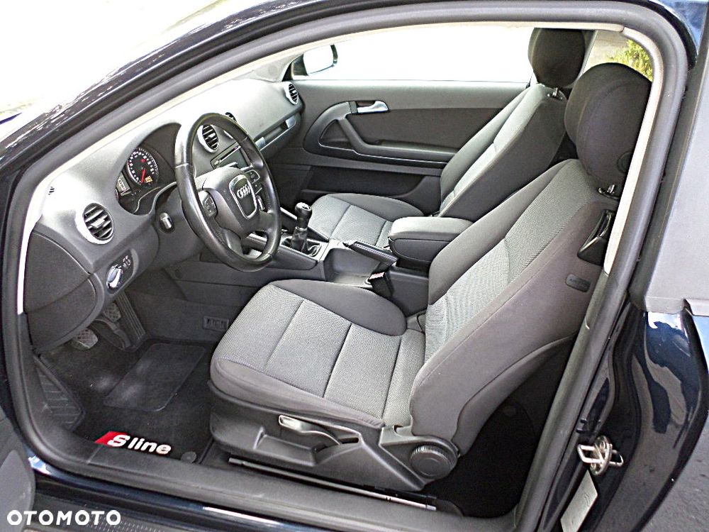 Audi A3 3-drzwiowe 2.0 TDI DPF Ambition - 17