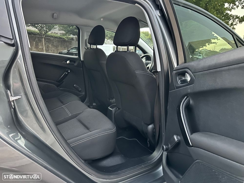 Peugeot 208 1.6 BlueHDi Style - 40