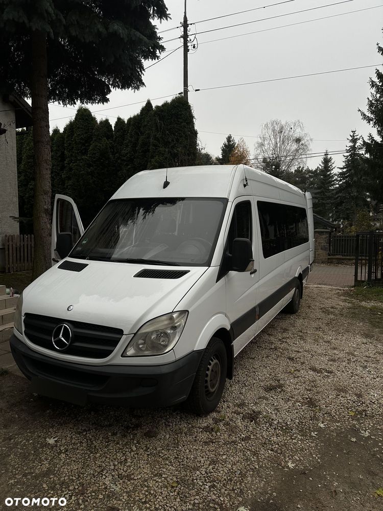 Mercedes-Benz Sprinter - 1