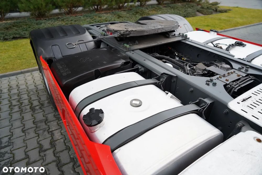 DAF XF 480 / SUPER SPACE CAB / RETARDER /  KLIMA POSTOJOWA / - 17