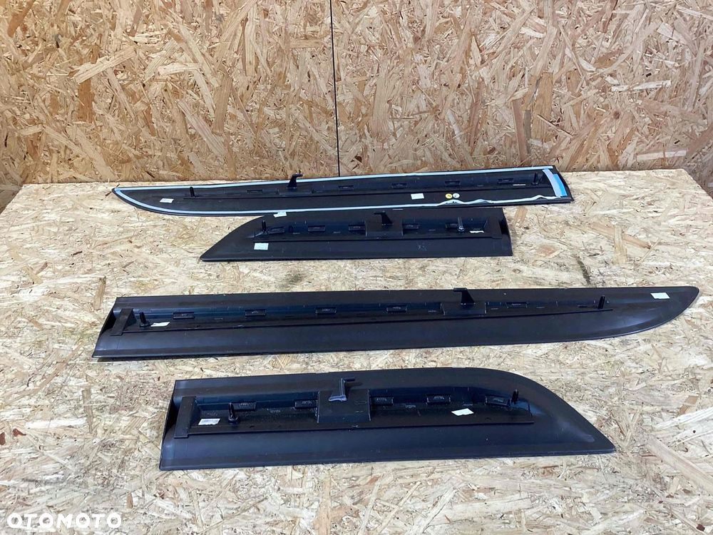 PORSCHE MACAN LISTWA DRZWI 95B898561F 95B898562F 95B898566E 95B898565E - 4