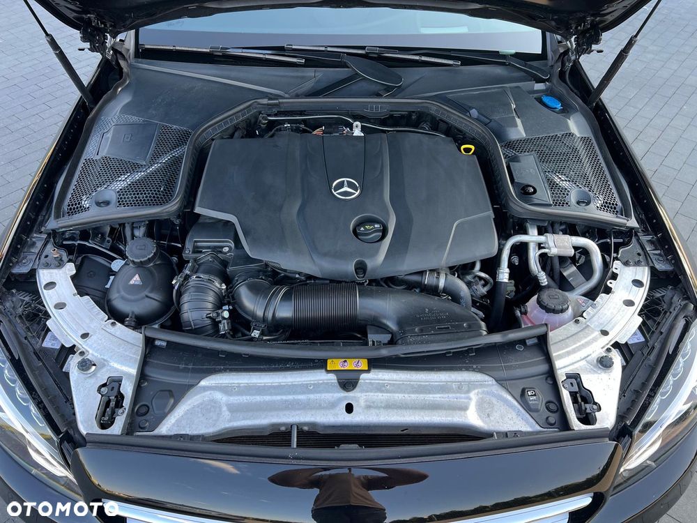 Mercedes-Benz Klasa C 250 (BlueTEC) d 7G-TRONIC AMG Line - 37