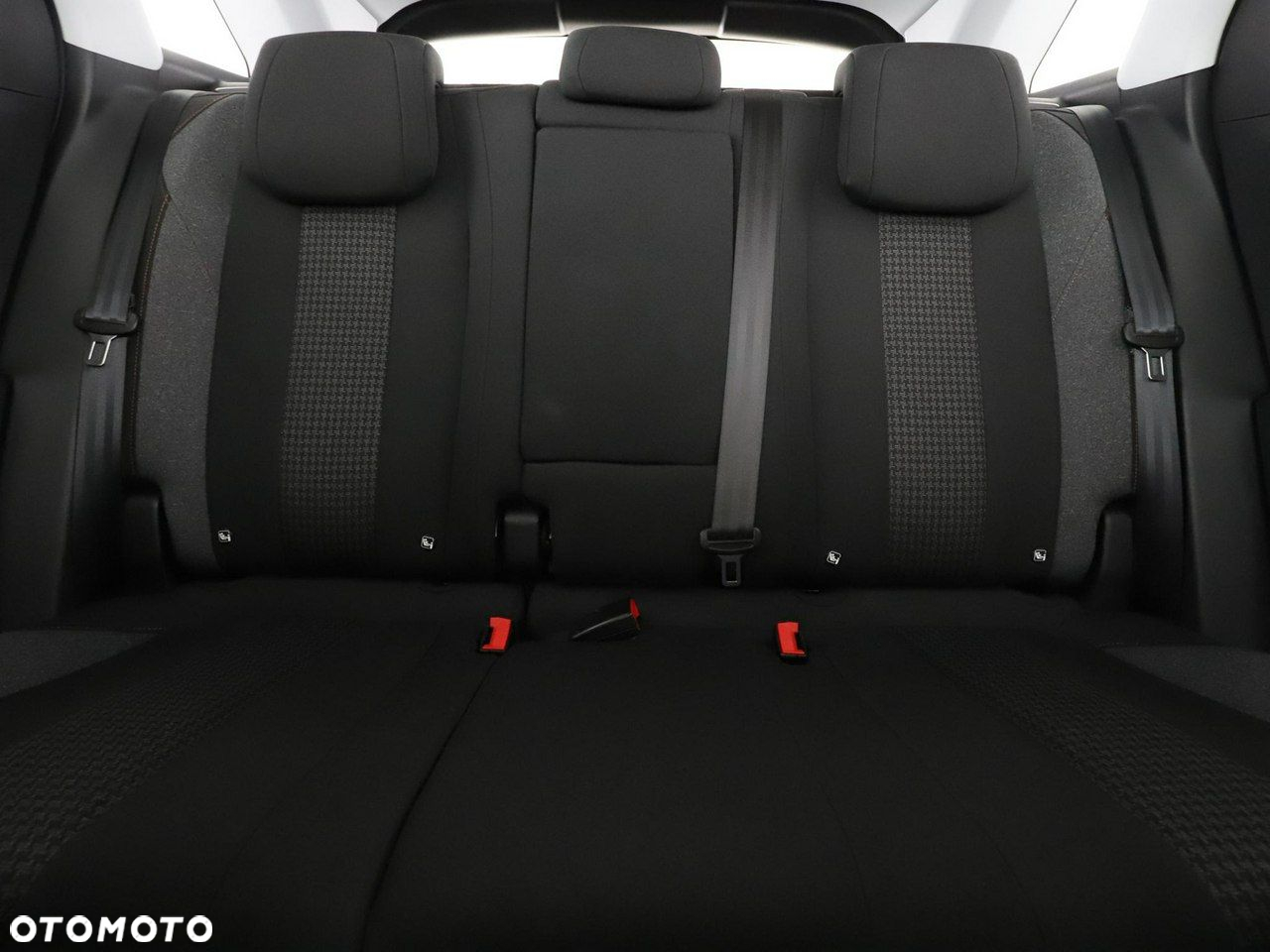 Peugeot 3008 BlueHDi 130 Stop & Start EAT8 Active Pack - 18