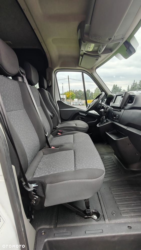 Opel Movano  brygadówka 7 osób klima nawigacja hak tempomat ledy - 13