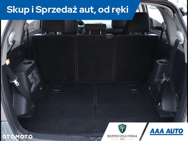 Toyota Corolla Verso - 14