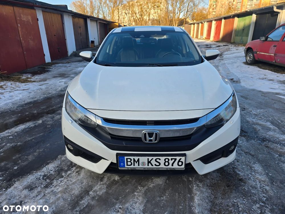 Honda Civic 1.5 i-VTEC Turbo CVT Executive - 2