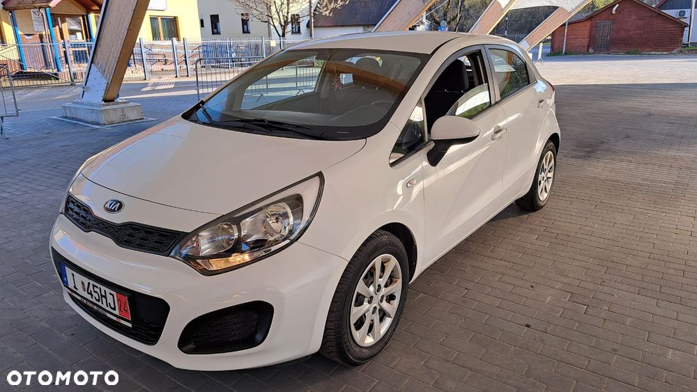 Kia Rio 1.2 Attract - 13