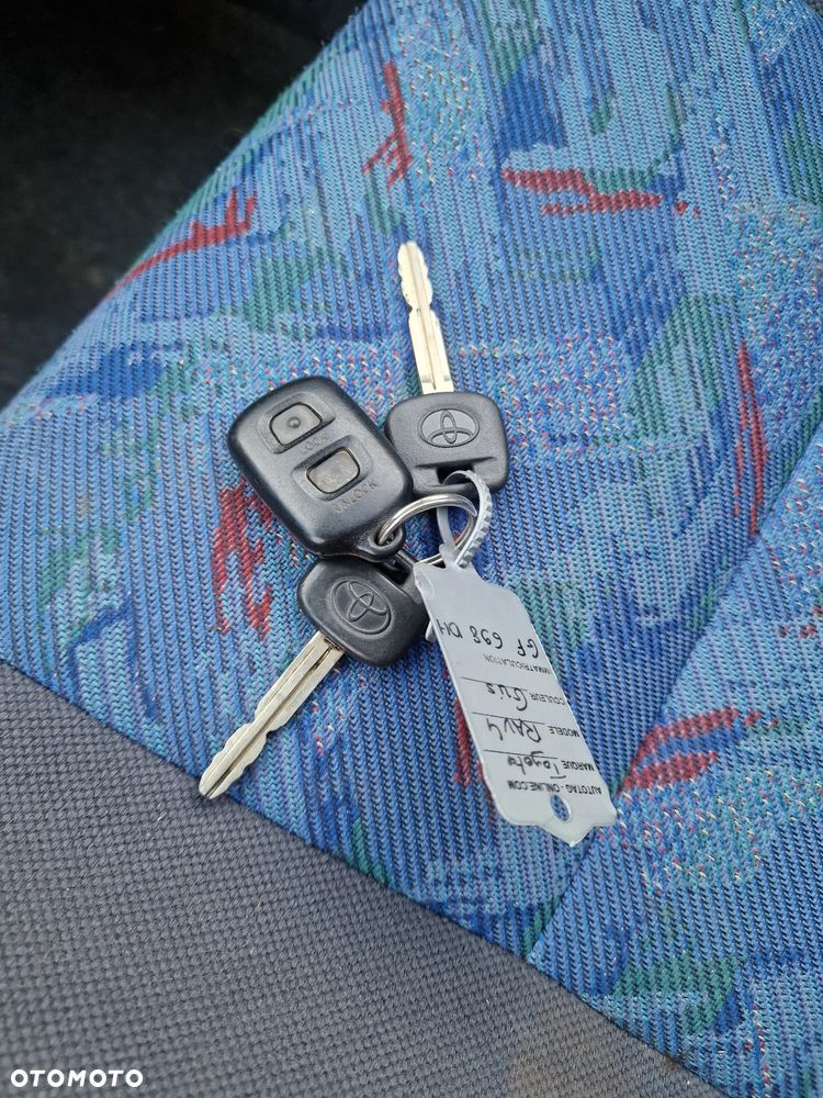 Toyota RAV4 2.0 Special - 38