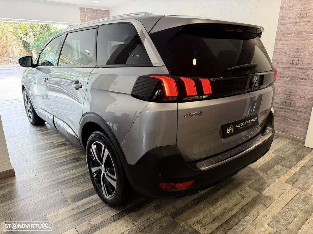 Peugeot 5008 1.2 PureTech Allure EAT8 - 8