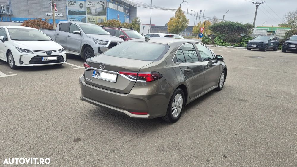 Toyota Corolla - 3