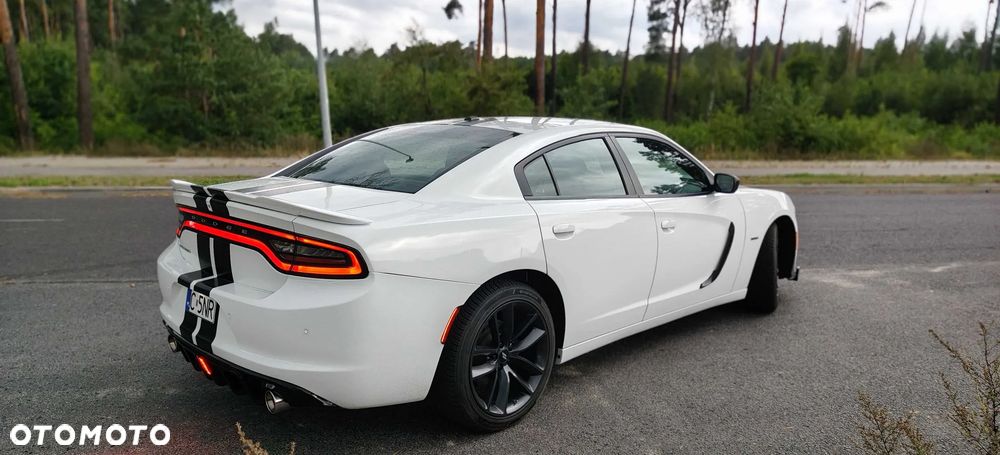 Dodge Charger - 7