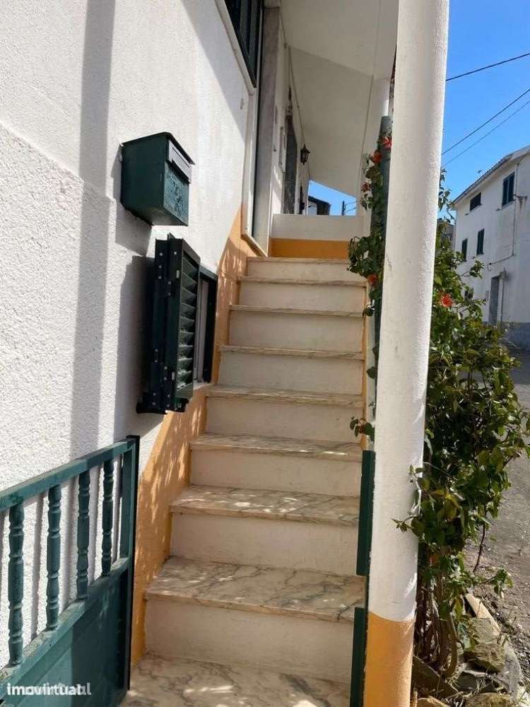 Moradia T2, em Sobral de Baixo, Pampilhosa da Serra. - Grande imagem: 3/37