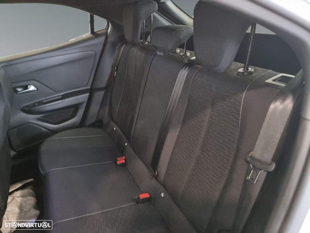 Opel Mokka 1.2 T Edition — fotografia 13