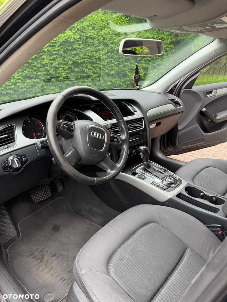 Audi A4 Avant - 8