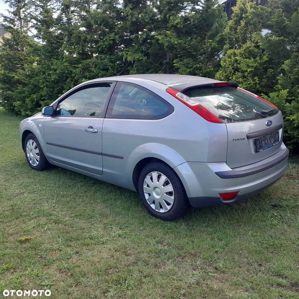 Ford Focus 1.6 Ti-VCT Sport - 3