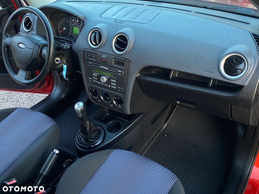 Ford Fusion 1.4 Trend - 31