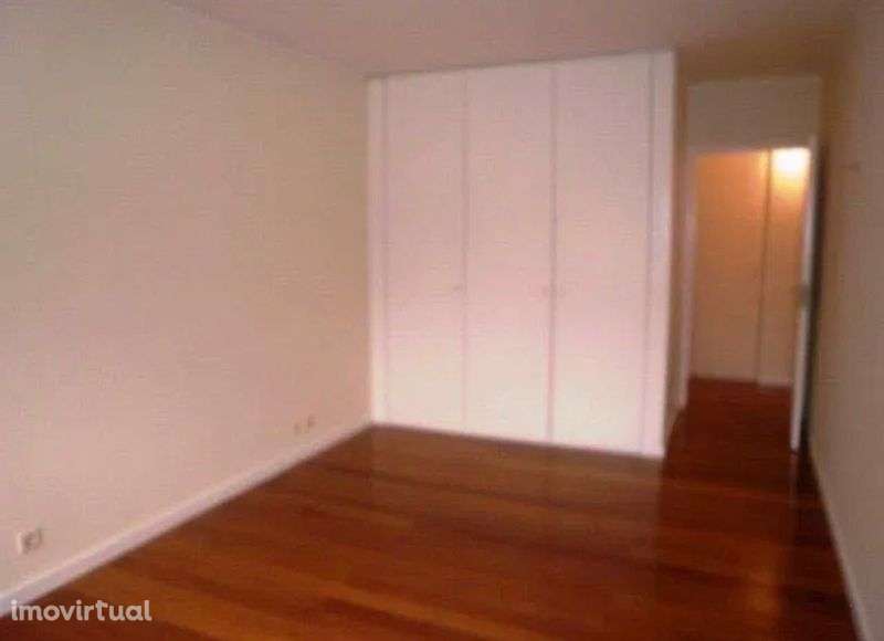 T1 Centro da Maia com lugar garagem e arrecadação - Grande imagem: 5/7