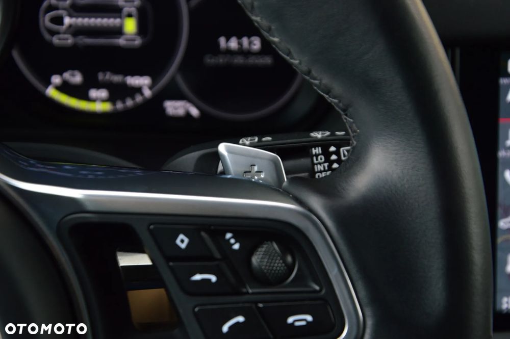 Porsche Cayenne E-Hybrid - 32