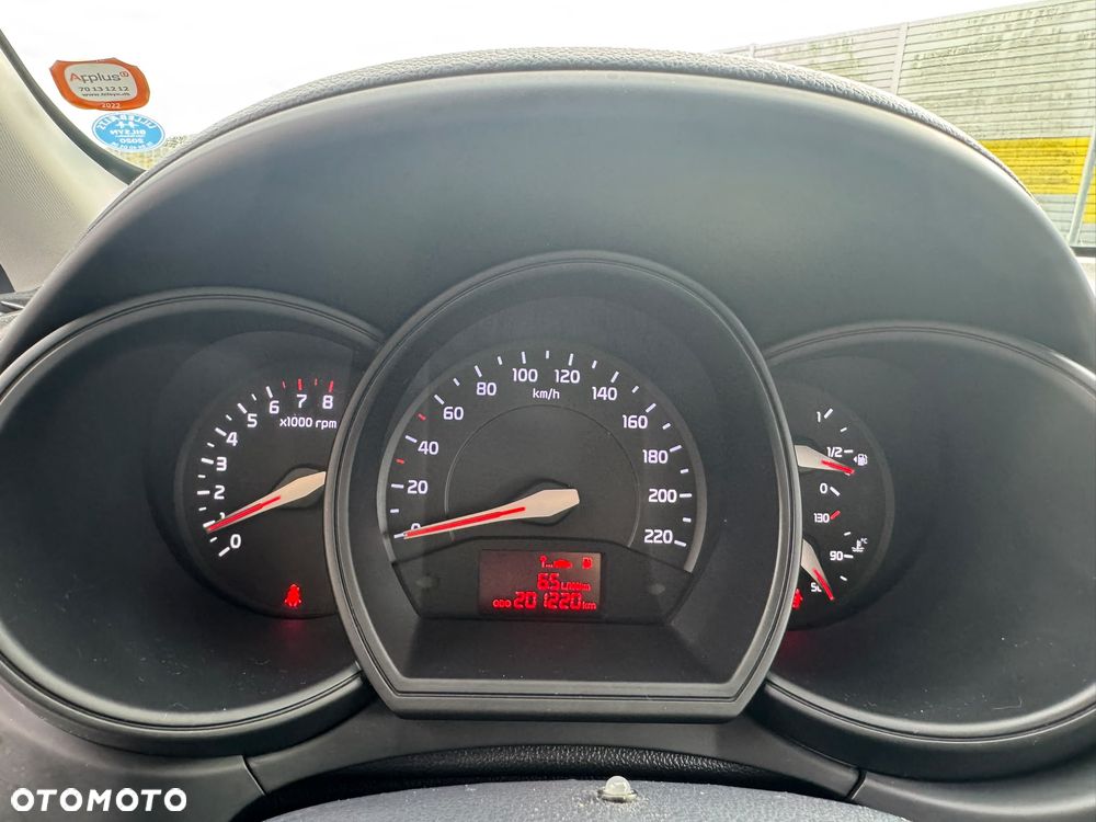 Kia Rio - 24