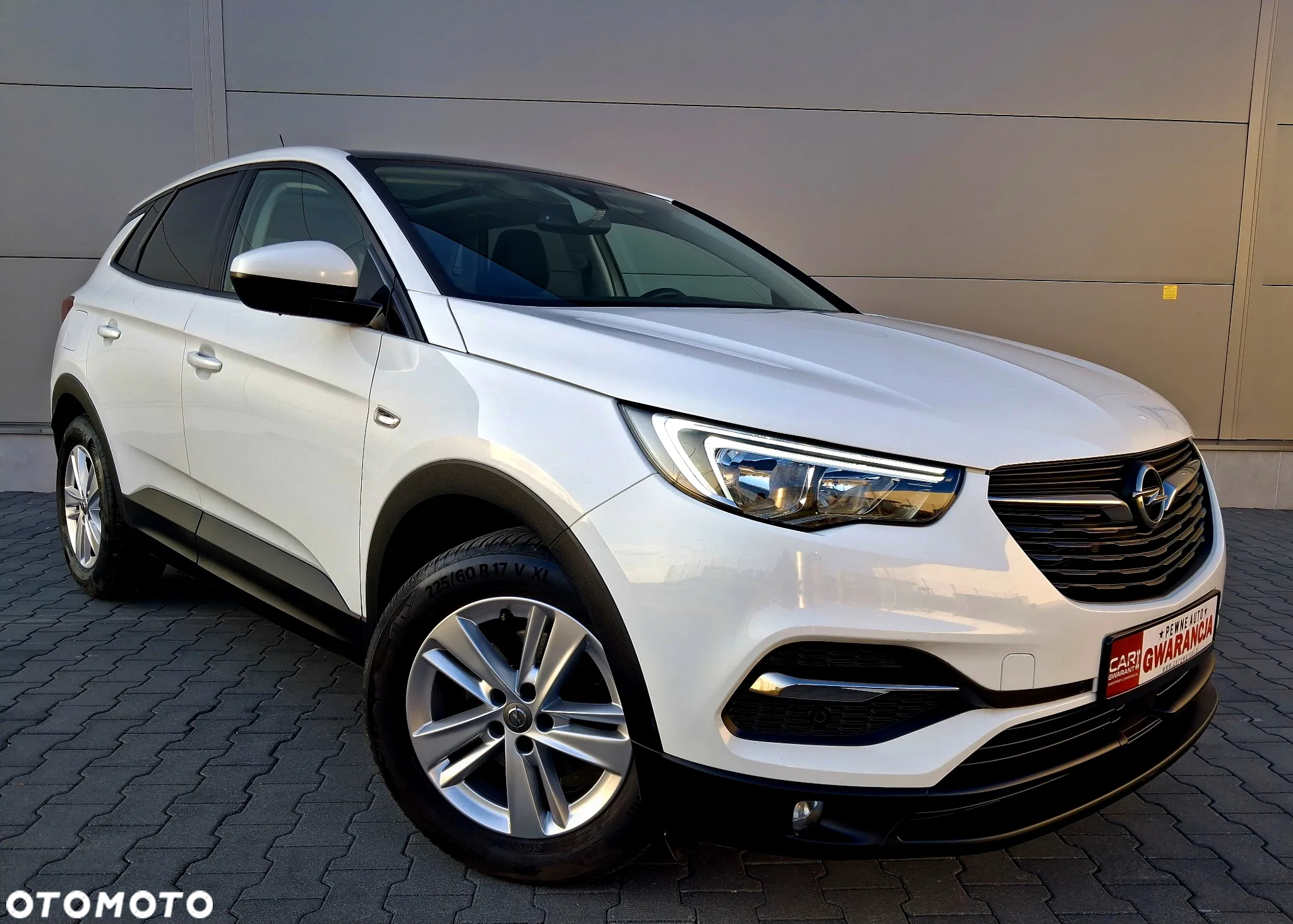 Opel Grandland X 1.2 Start/Stop INNOVATION - 2