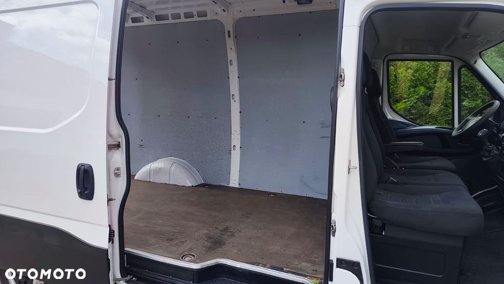 Iveco Daily Hi-Matic 35S160 - 16