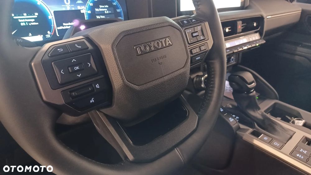 Toyota Land Cruiser - 10