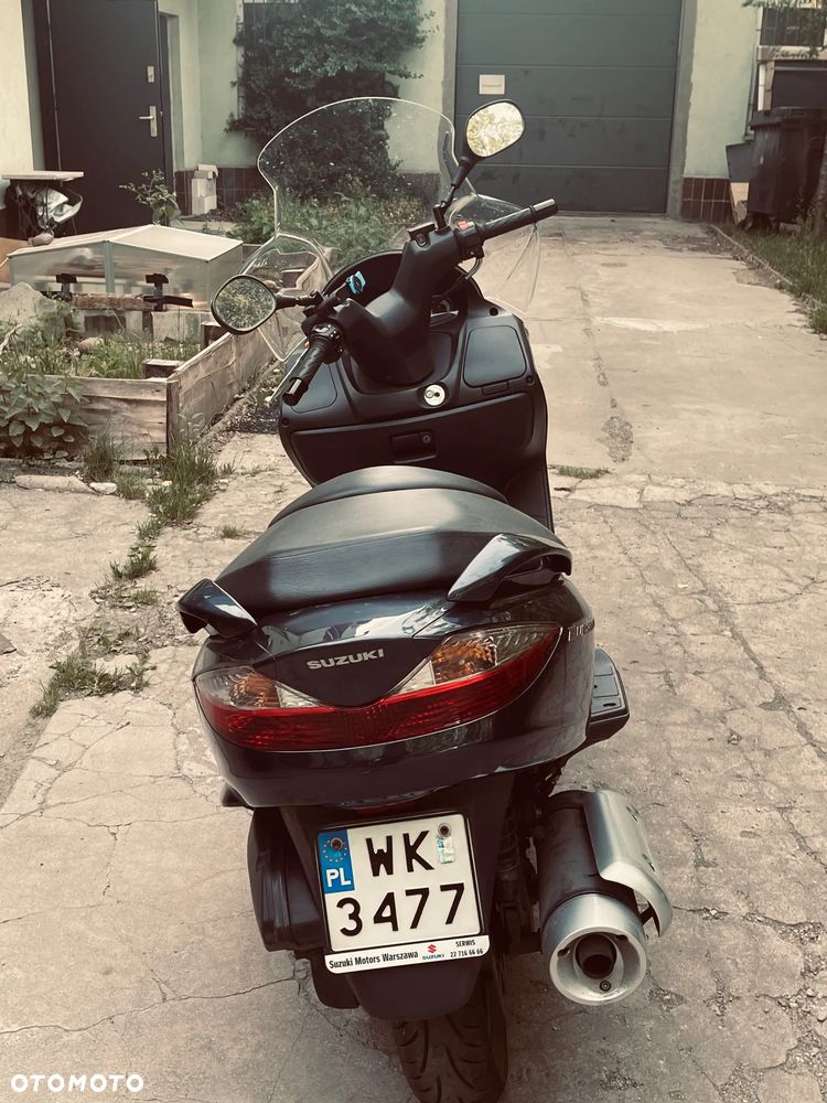 Suzuki Burgman - 4