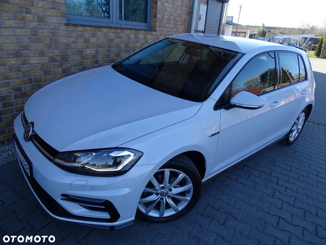 Volkswagen Golf - 6
