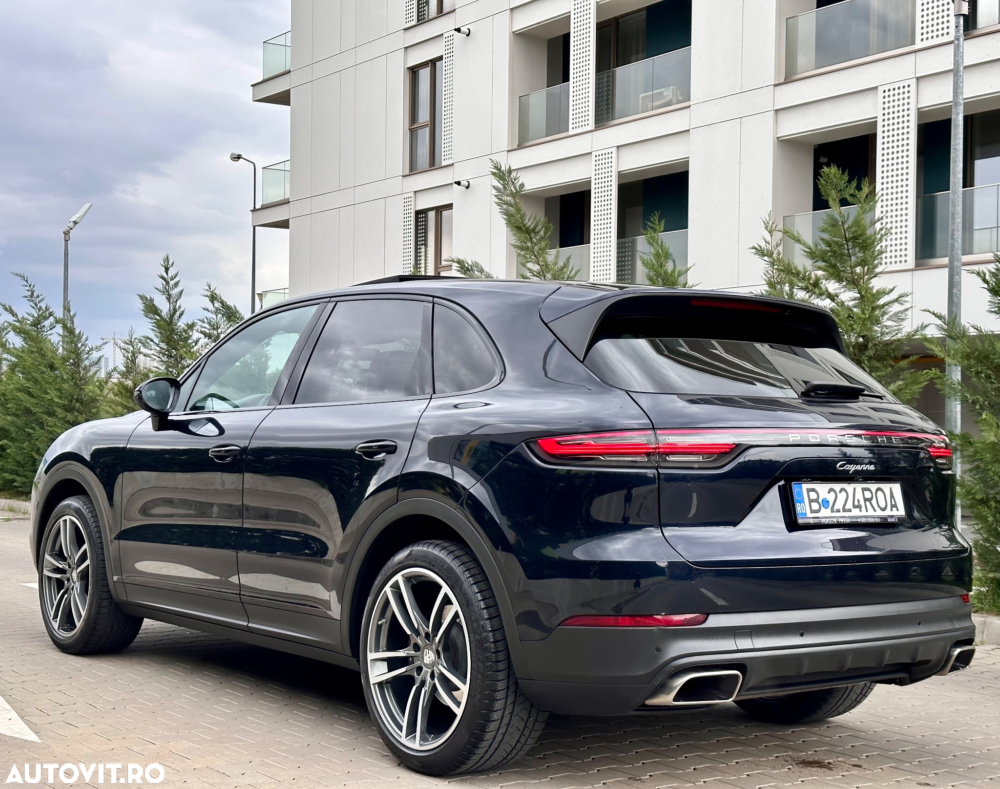 Porsche Cayenne Standard - 5