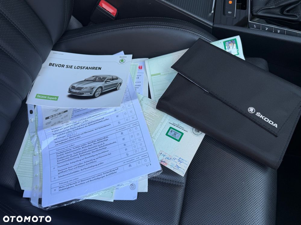 Skoda Superb 2.0 TDI 4x4 DSG L&K - 39