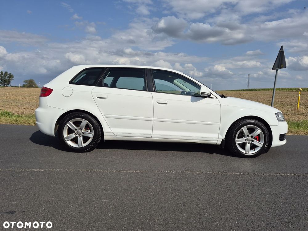 Audi A3 Sportback - 6