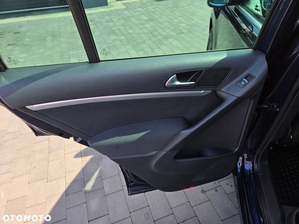 Volkswagen Tiguan 1.4 TSI BlueMotion Technology Team - 20