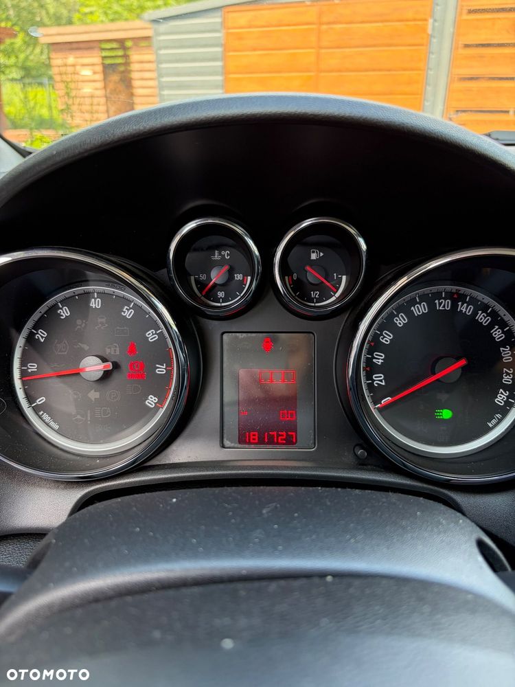 Opel Astra - 8