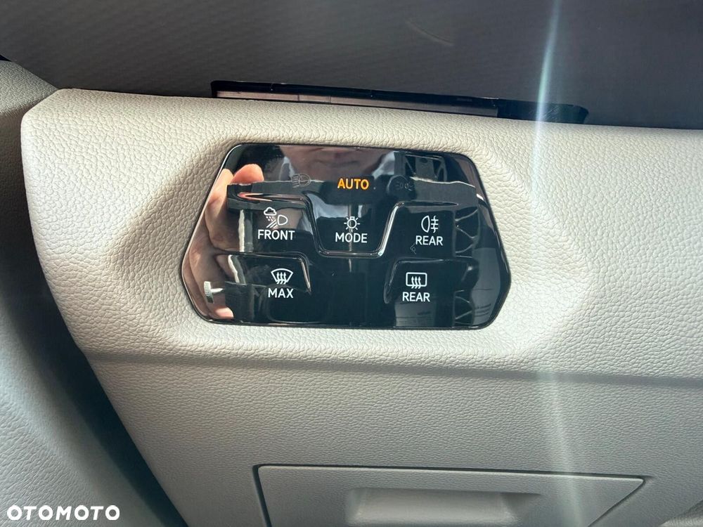 Volkswagen Multivan 2.0 TDI L1 Style DSG - 40