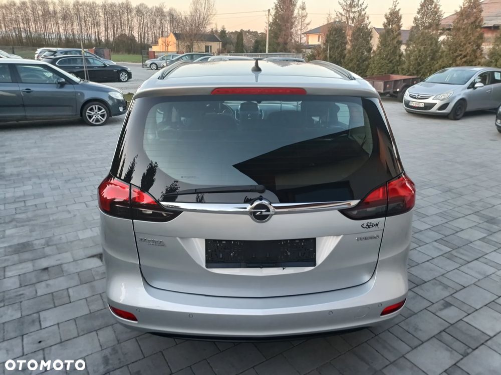 Opel Zafira - 12