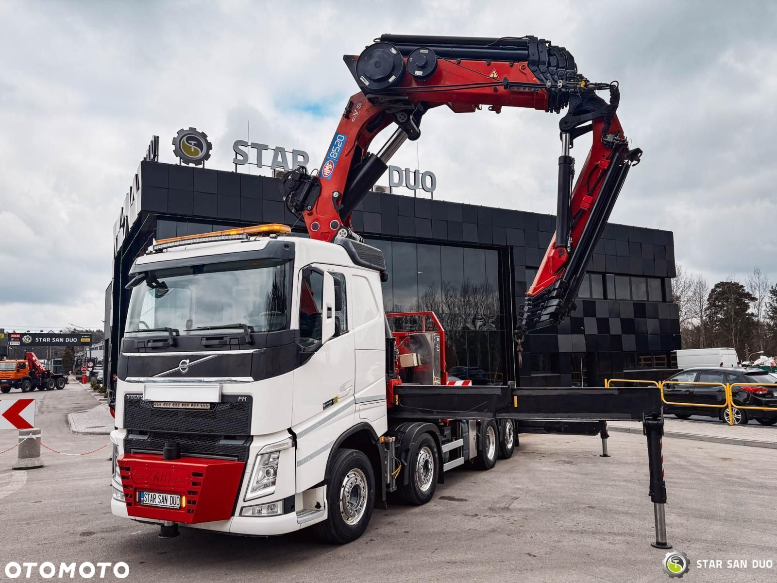 Volvo FH 550 8x2 HMF 8520 FLY JIB Wciągarka HDS Żuraw - 14