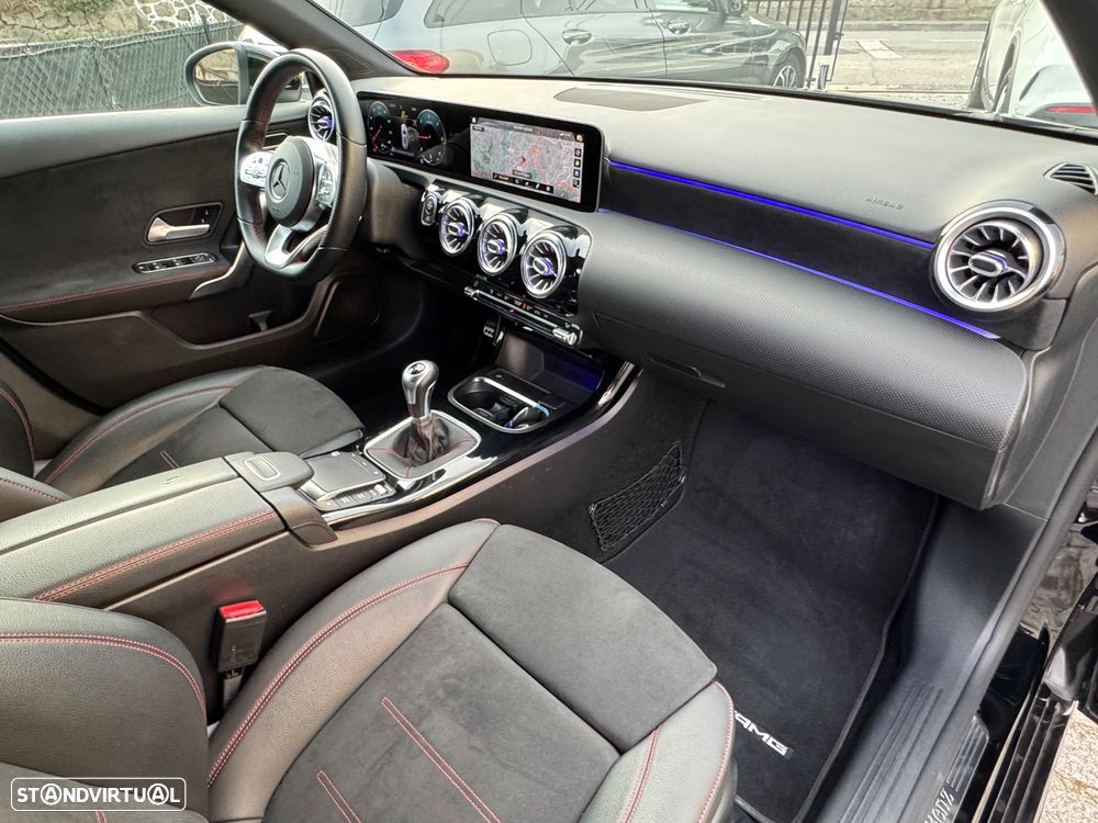 Mercedes-Benz A 180 d AMG Line - 13