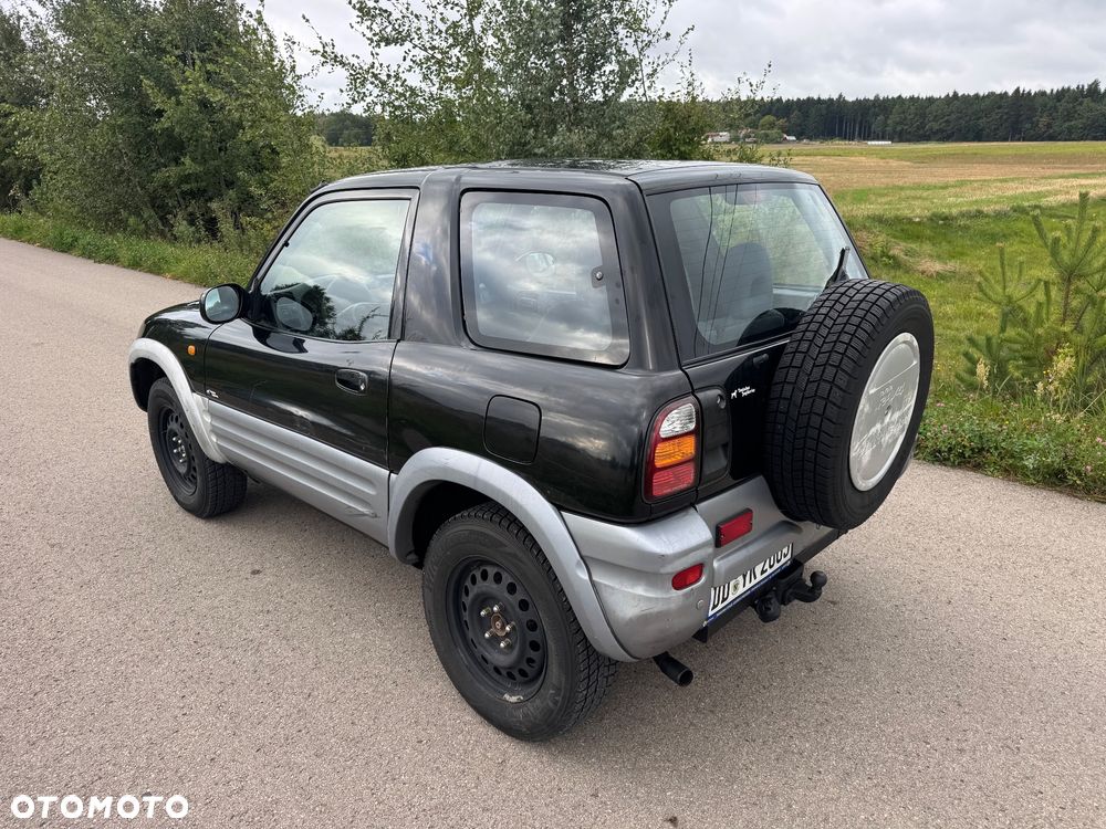 Toyota RAV4 - 4