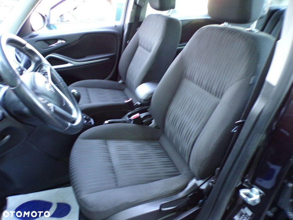 Opel Zafira - 25