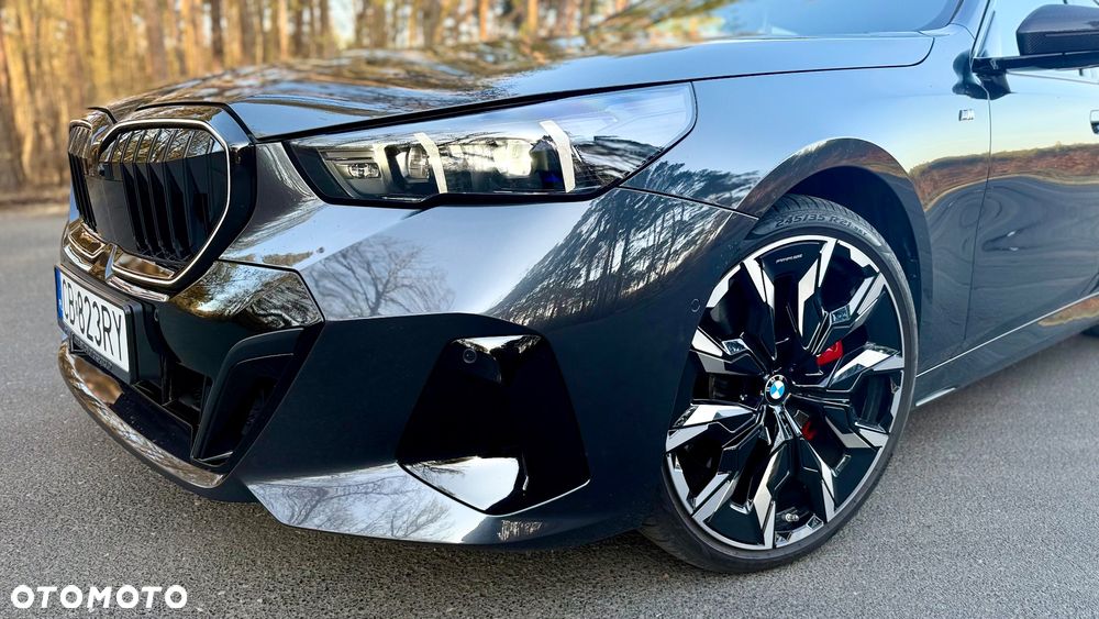 BMW Seria 5 540d xDrive mHEV M Sport - 2