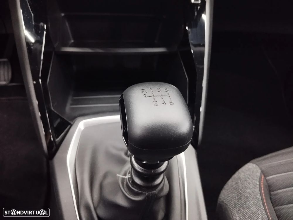 Peugeot 2008 1.2 PureTech Active Pack - 30