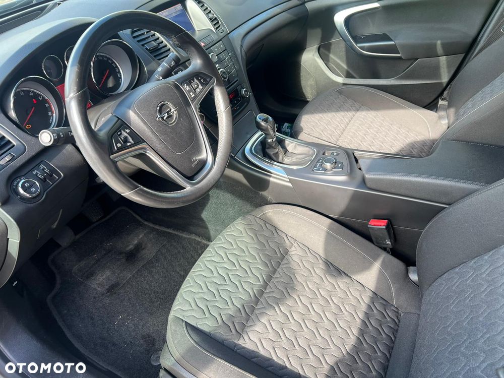 Opel Insignia - 8